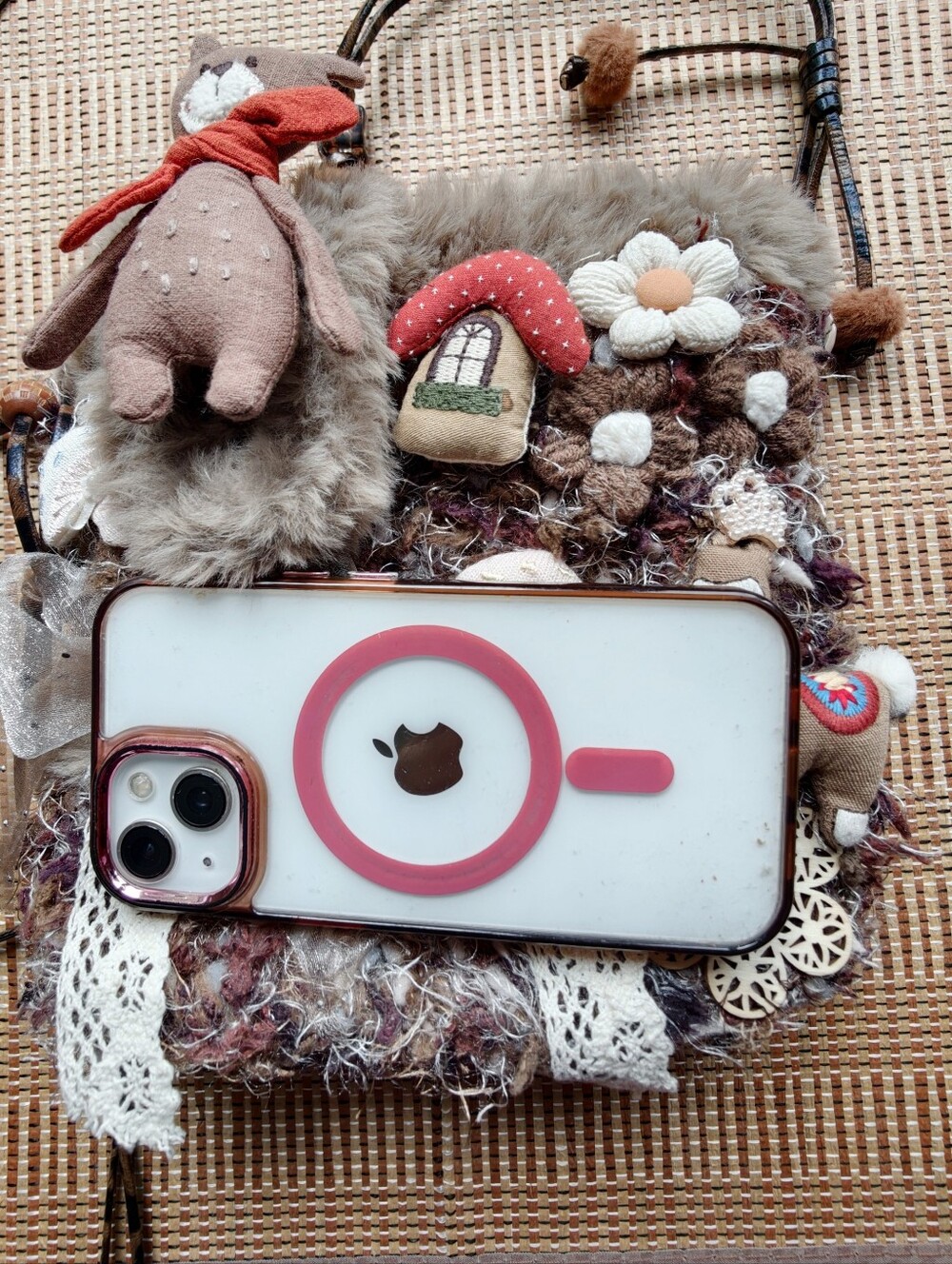 Handmade Plush Bear and Floral Crossbody Bag, Crochet Cottagecore Shoulder Bag - Picture 11 of 16